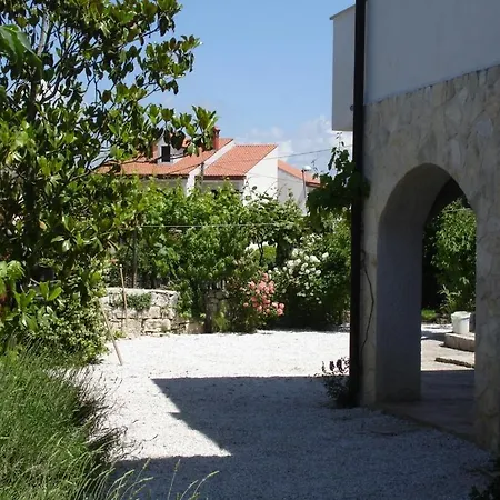 In With Balcony, Air Conditioning, Wifi, Washing Machine 4982-2 Apartment