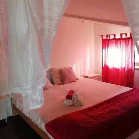 In With Balcony, Air Conditioning, Wifi, Washing Machine 4982-2 * Funtana